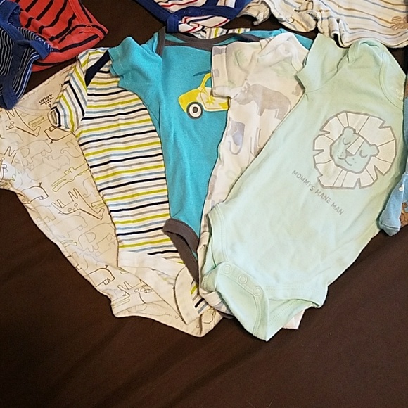Lot of 6-9 baby clothes - Picture 5 of 5